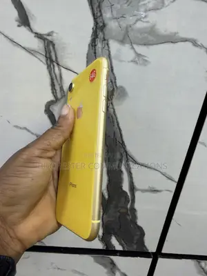 Apple iPhone XR 64 GB Yellow