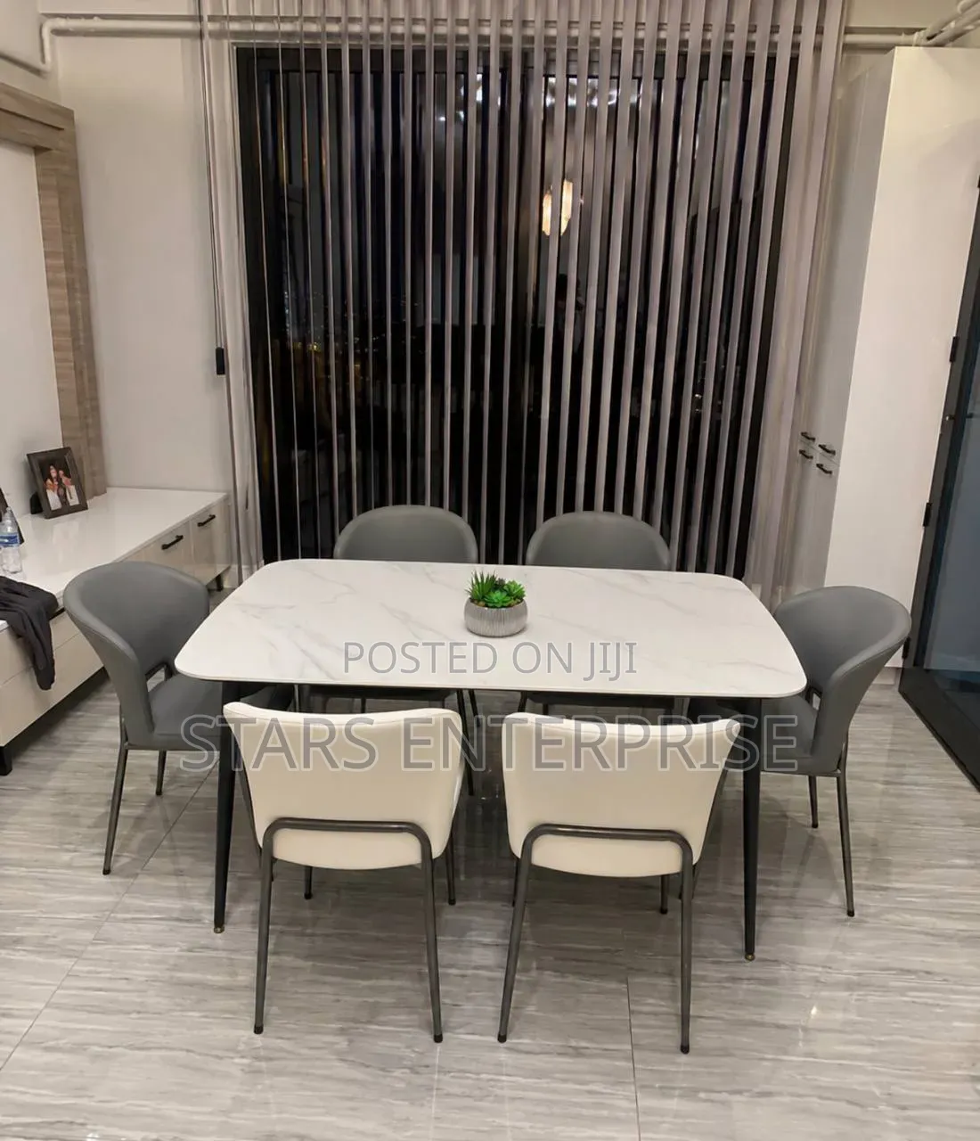 6 Seater Oasis Marble Dining