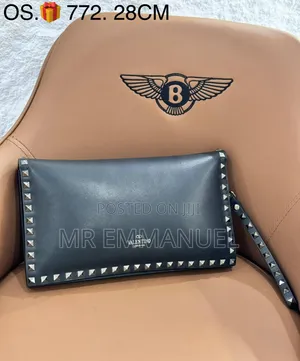 Luxury Black Rockstud Unisex Clutch Bag