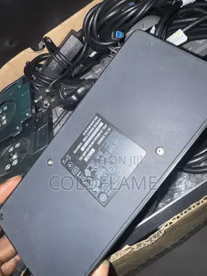Original Dell Docking Station WD19