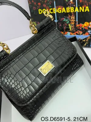 Luxury Crocodile-Pattern Handbag