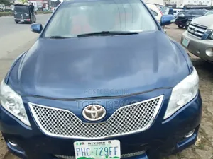 Toyota Camry XLE 4dr Sedan (2.4L 4cyl 5A) 2009 Blue