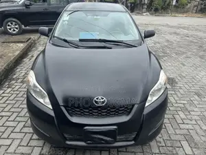Toyota Matrix XR Hatchback FWD (1.8L 4cyl 4A) 2008 Black