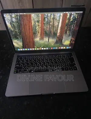 Laptop Apple MacBook Pro 2018 16GB Intel Core i7 HDD+SSD 1T