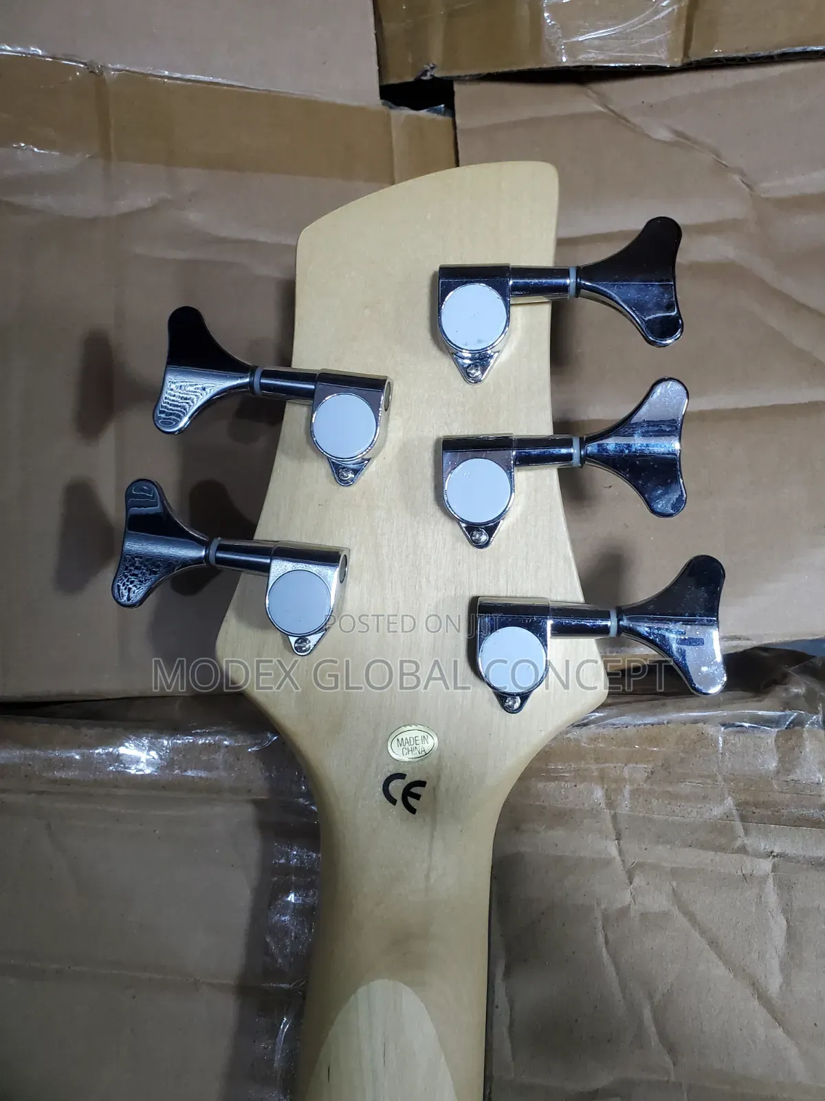 Armstrong Electric Bass Guitar 🎸