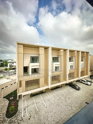 5bdrm Townhouse/Terrace in Banana Island for sale