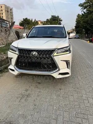 Lexus LX 570 (5 seats) AWD 2016 White