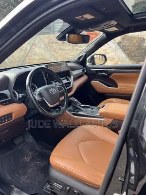 Toyota Highlander Platinum 2022 Black