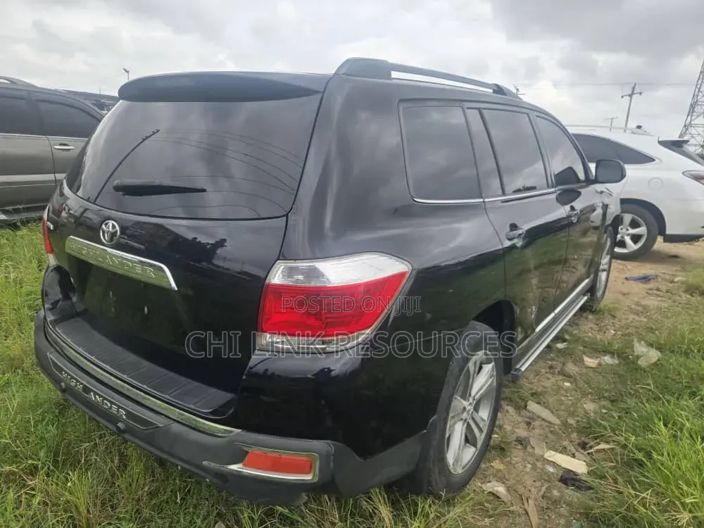 Toyota Highlander 2013 Black