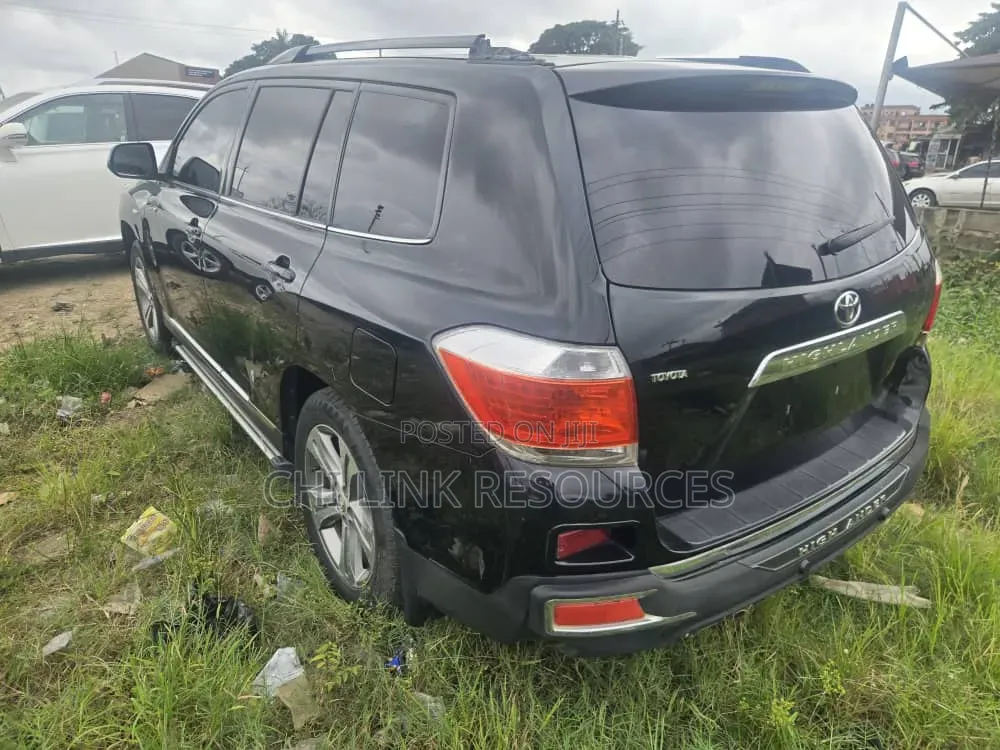 Toyota Highlander 2013 Black