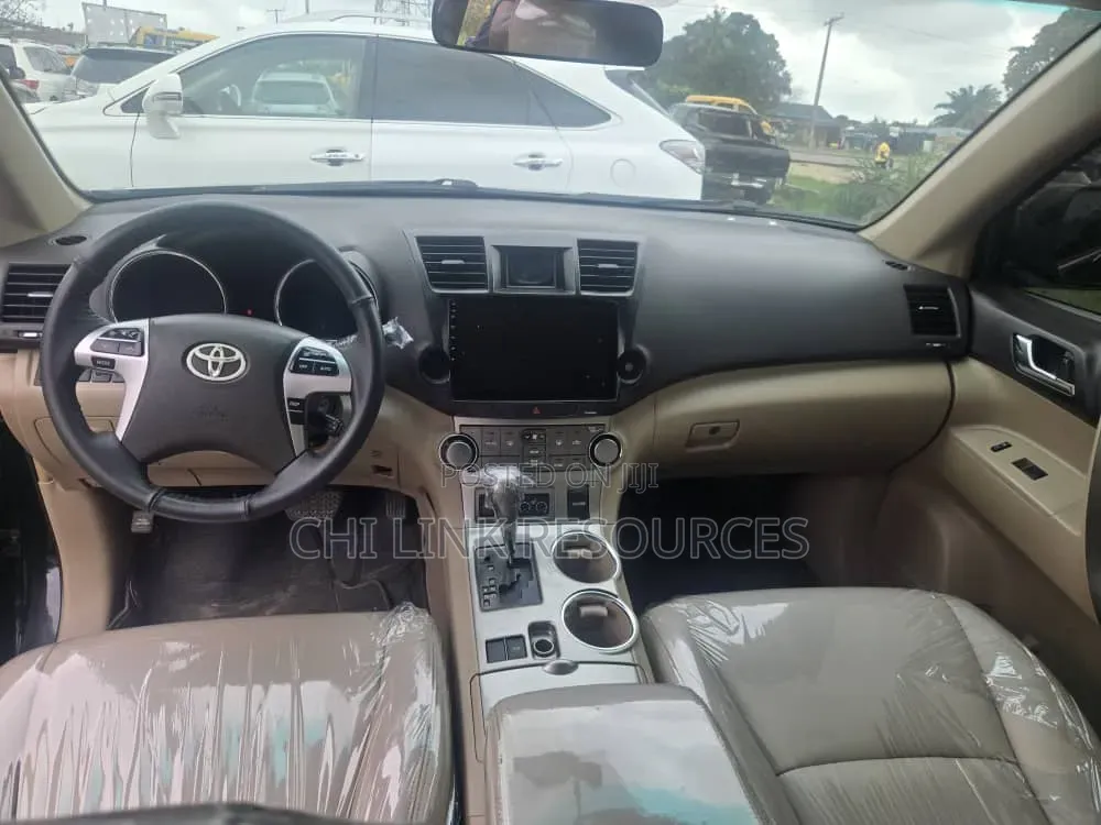 Toyota Highlander 2013 Black