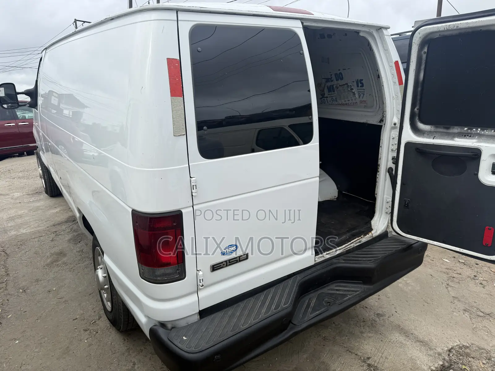Ford E250 2010 White