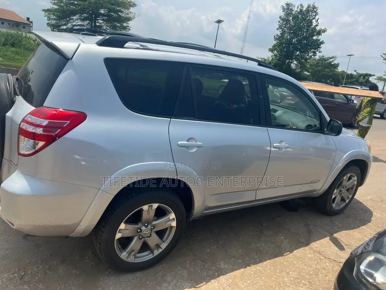 Toyota RAV4 2010 Silver