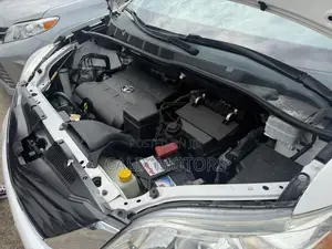Toyota Sienna 2013 White