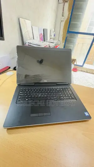 Laptop Dell Precision 7720 32GB Intel Xeon SSD 1T