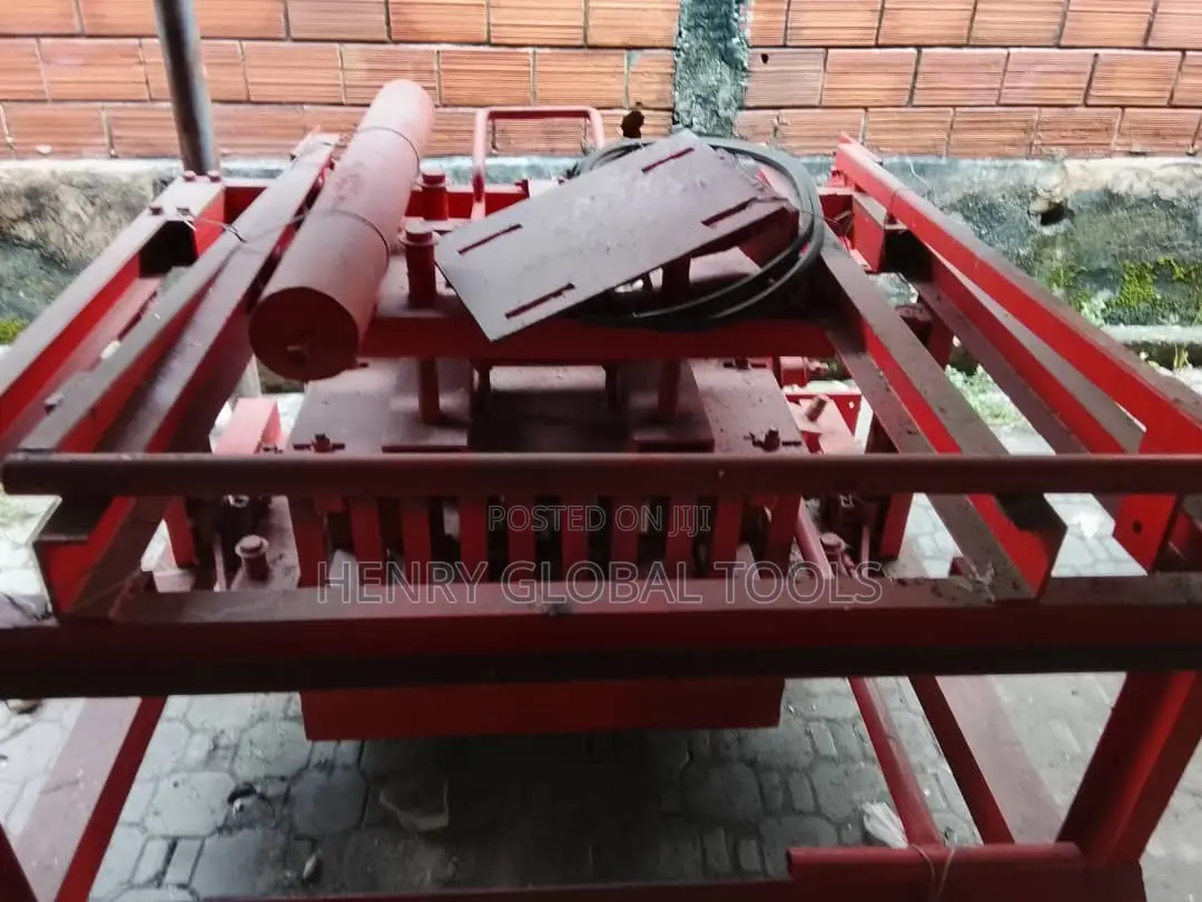 Heavy-Duty Gasoline Vibrating Block Moulding Machine