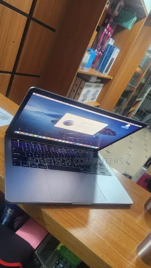 Laptop Apple MacBook 2018 8GB Intel Core i5 SSD 256GB