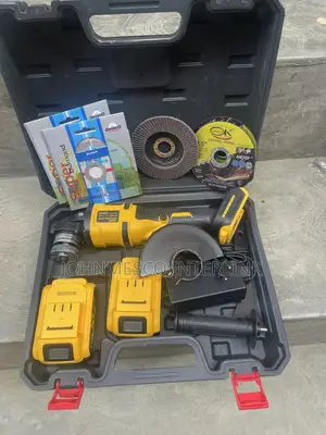 Dewalt Cutting Machine