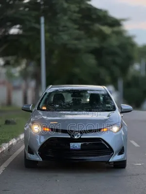 Toyota Corolla 2017 Silver