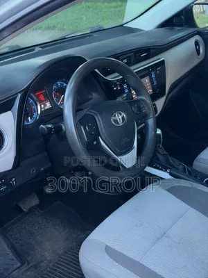 Toyota Corolla 2017 Silver