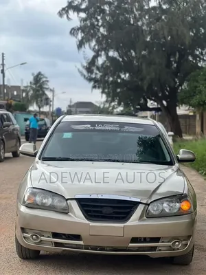 Hyundai Elantra 2005 Gold