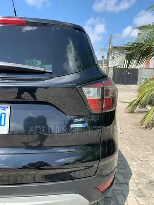 Ford Escape SE FWD 2017 Black