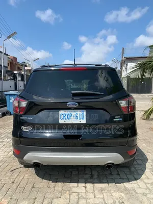 Ford Escape SE FWD 2017 Black