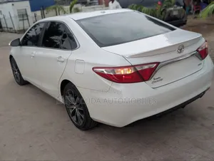Toyota Camry XSE 4dr Sedan (2.5L 4cyl 6A) 2015 White