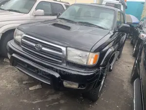 Toyota 4-Runner 2000 Black