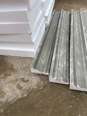 Polystyrene Boards and Parapet