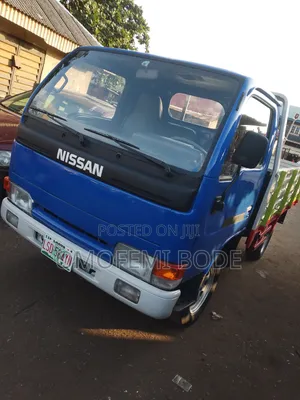 Nissan Cabstar Nigeria Used With Big Bucket Diesel Engine  Truck