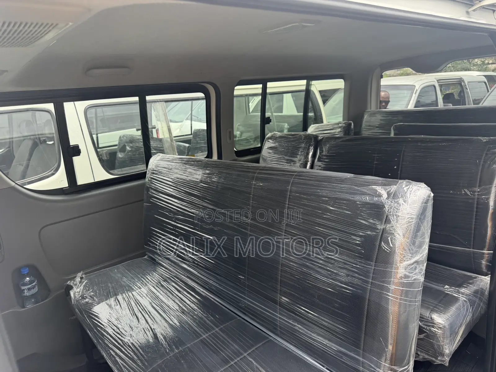 Toyota HiAce 2012 White