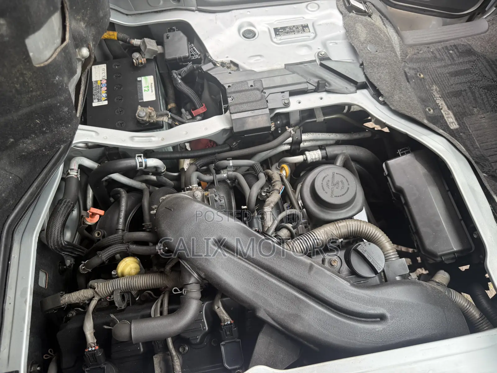 Toyota HiAce 2010 Silver