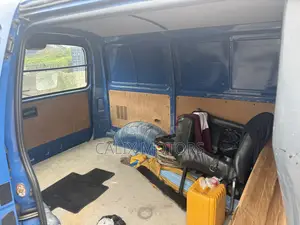 Toyota HiAce 2008 Blue