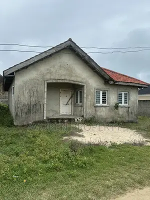3bdrm Bungalow in Eleko for sale