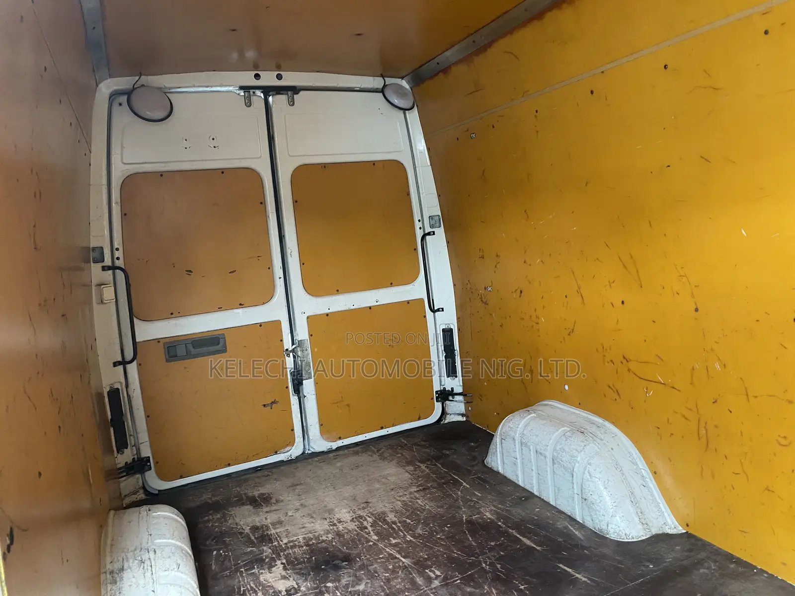 Volkswagen Transporter 2005 White