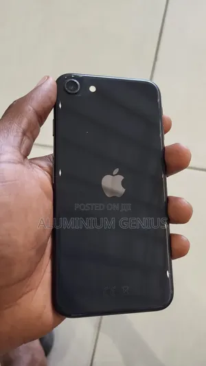 Apple iPhone SE (2020) 64 GB Black