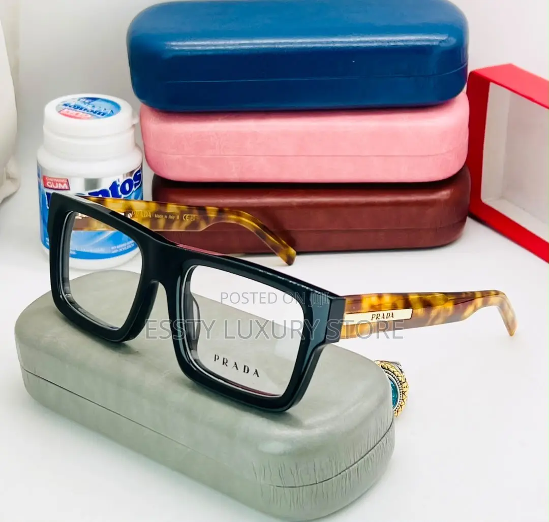 High Quality Luxury Prada Frame Glasses