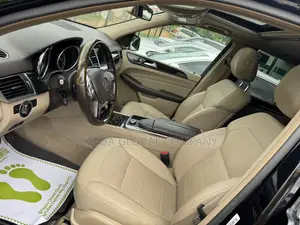 Mercedes-Benz M Class ML350 4dr SUV (3.5L 6cyl 7A) 2015 Black