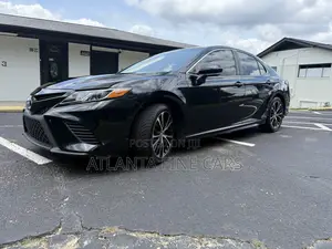 Toyota Camry SE 2021 Black