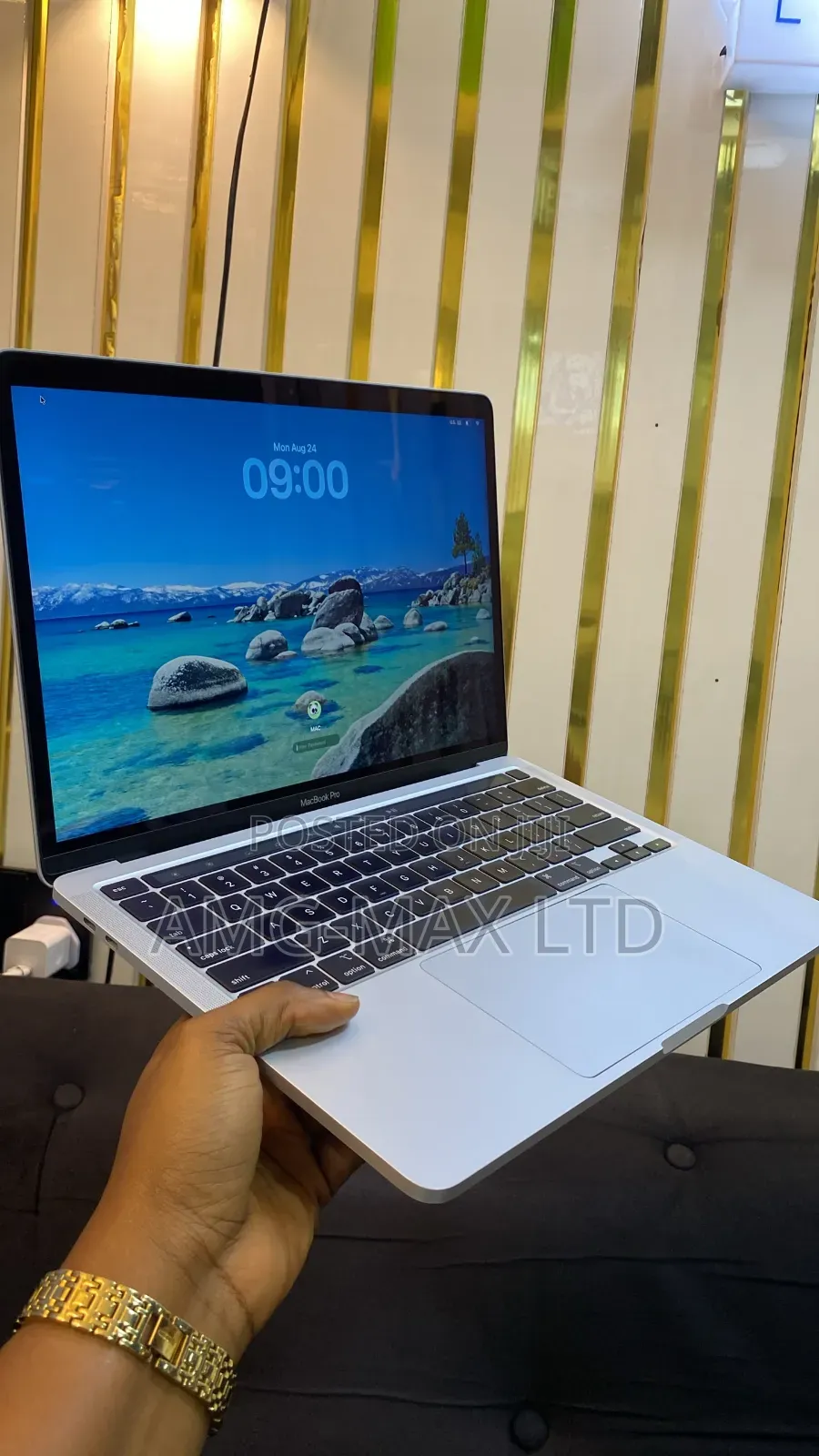 Laptop Apple MacBook Pro 2020 M1 8GB Apple M1 SSD 256GB