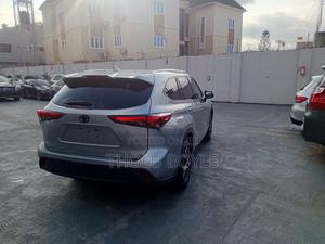 Toyota Highlander 2020 Blue