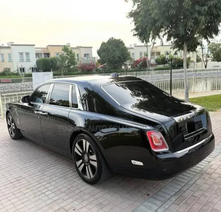 Rolls-Royce Phantom 2021 Black