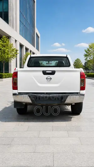 Nissan Navara 2019 White