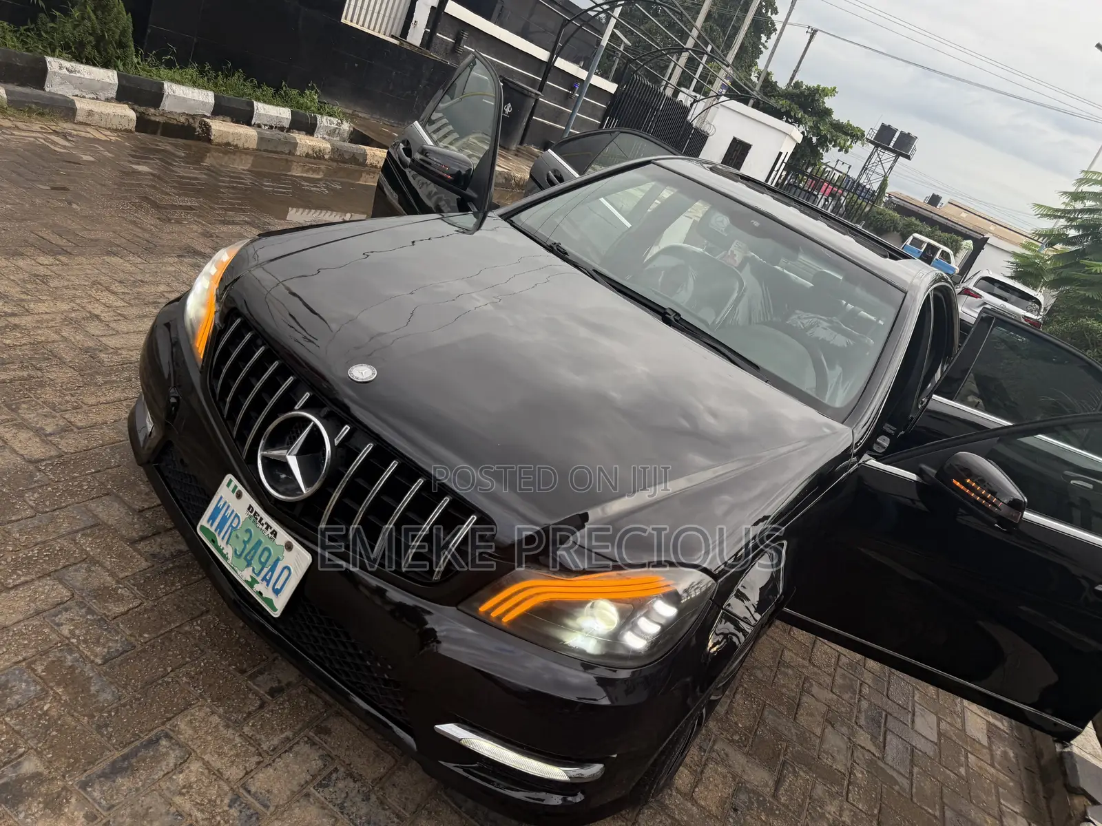 Mercedes-Benz C300 2001 Black