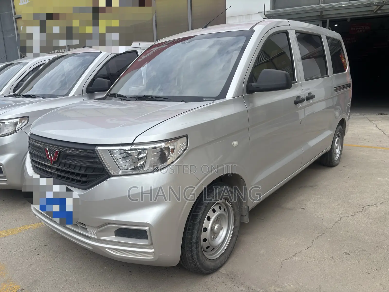 Wuling LZW6450 2022 Silver