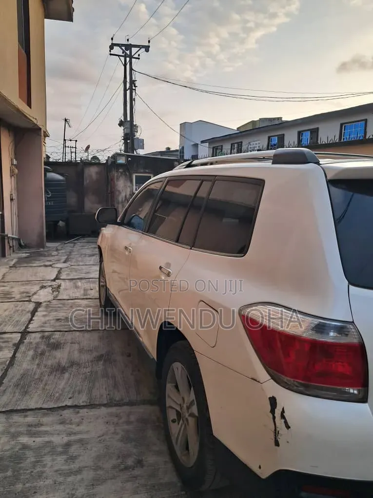 Toyota Highlander 2011 White