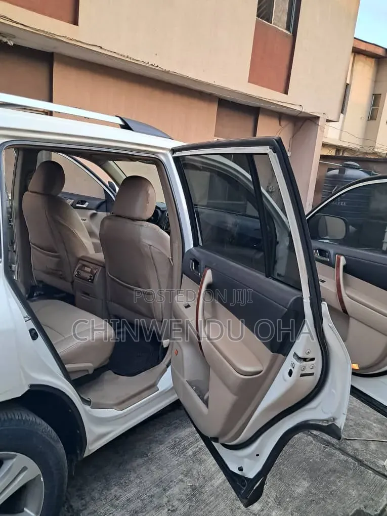 Toyota Highlander 2011 White