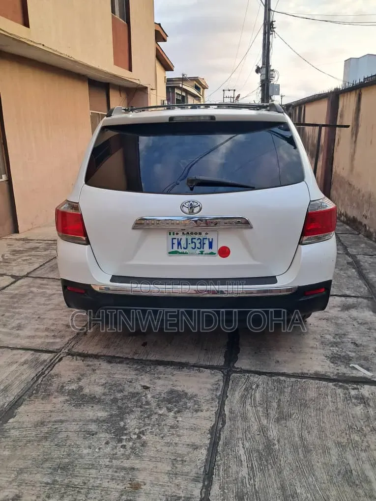 Toyota Highlander 2011 White