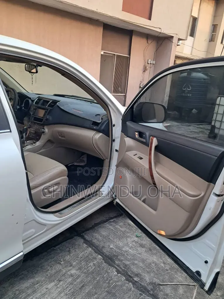 Toyota Highlander 2011 White